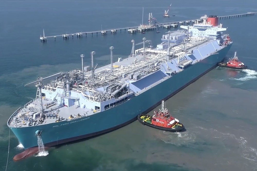The world's largest FSRU ship, MOL FSRU Challenger, arrived on April 13 and will be renamed the Bauhinia Spirit. (Twitter: @GdanskSlodi) The world's largest FSRU ship, MOL FSRU Challenger, arrived on April 13 and will be renamed the Bauhinia Spirit. (Twitter: @GdanskSlodi)