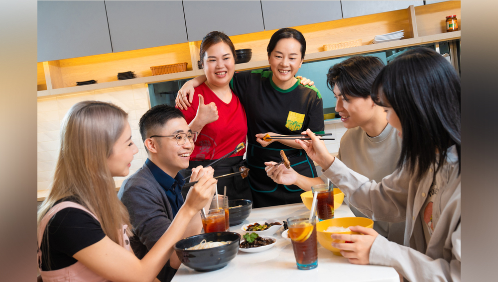 As "Uplifting People" is one of the core pillars of ESG development, TJI has been actively training staffs to deliver exceptional service to customers.