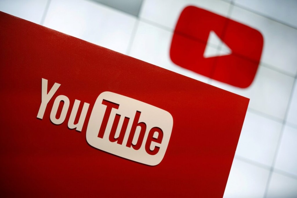 YouTube logo at the YouTube Space LA in Playa Del Rey, Los Angeles, California, United States October 21, 2015. REUTERS/Lucy Nicholson/File Photo