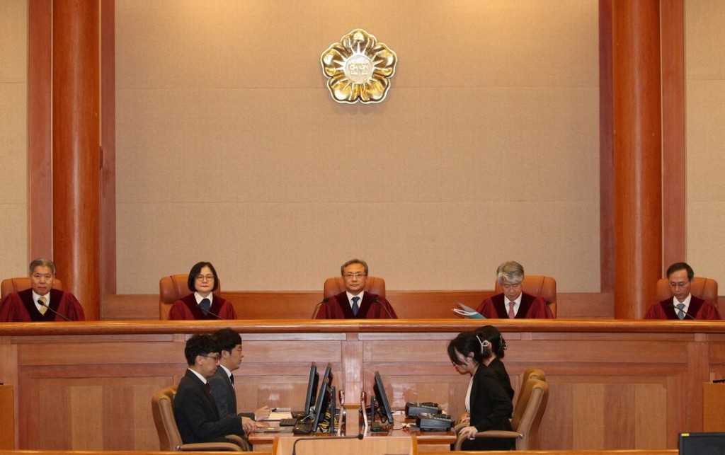 Judges of South Korea's Constitutional Court sit for the ruling on the National Assembly's impeachment of Interior Minister Lee Sang-min, at the constitutional court in Seoul, South Korea, July 25, 2023. Yonhap via REUTERS