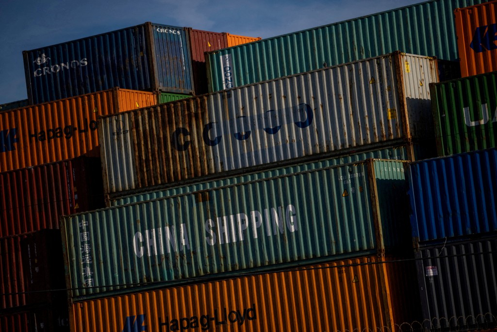 A China Shipping container at the port of Oakland, California, U.S., April 10, 2025. REUTERS/Carlos Barria/File Photo