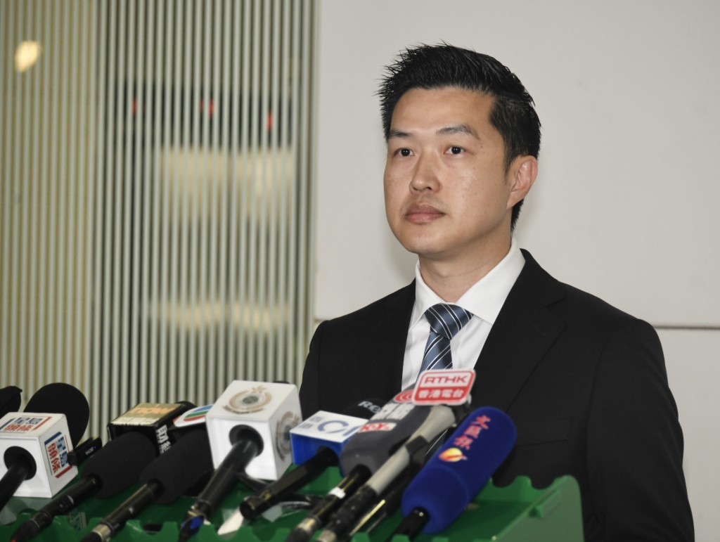 Tsang Kin-wah, Customs and Excise Department unfair trade practice investigation divisional commander.