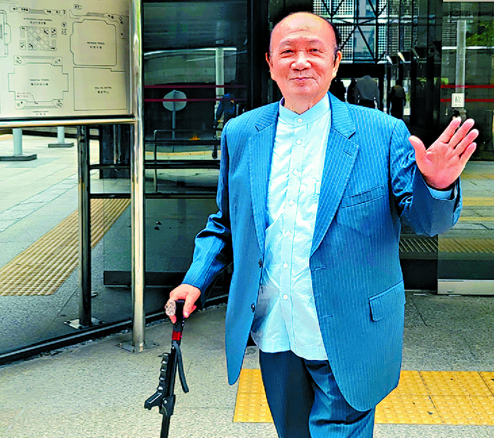 Chim Pui-ching and Ricky Chim, inset, undermined Hong Kong's reputation as a financial center and made an adverse impact on the monitoring mechanism, according to the judge.
SING TAO Chim Pui-ching and Ricky Chim, inset, undermined Hong Kong's reputation as a financial center and made an adverse impact on the monitoring mechanism, according to the judge.
SING TAO