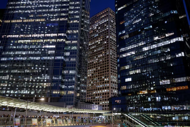An evening view of the financial central district of Hong Kong, China October 3, 2023. REUTERS/Tyrone Siu/File Photo 