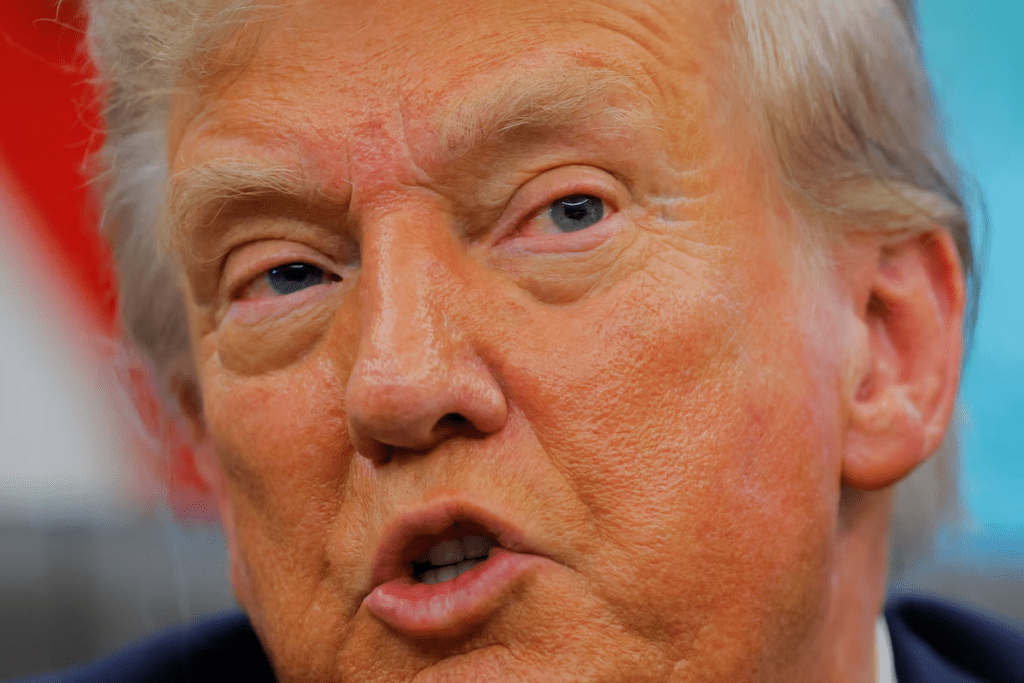 U.S. President Donald Trump speaks with the media in the Oval Office, at the White House in Washington, D.C., U.S., September 5, 2025. REUTERS/Brian Snyder