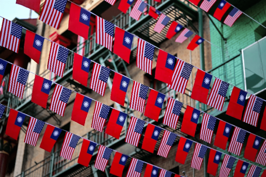 U.S. and Taiwanese flags are seen in San Francisco, California, January 28, 2026. REUTERS/Stephen Nellis