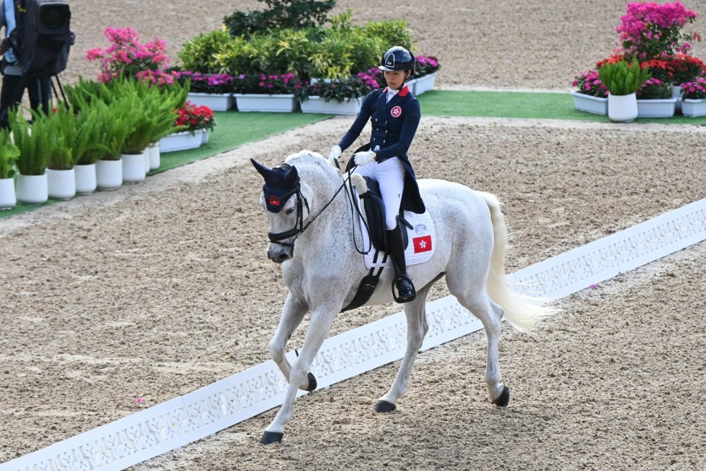 Annie Ho on horse Lord Sandro K. (HKJC)