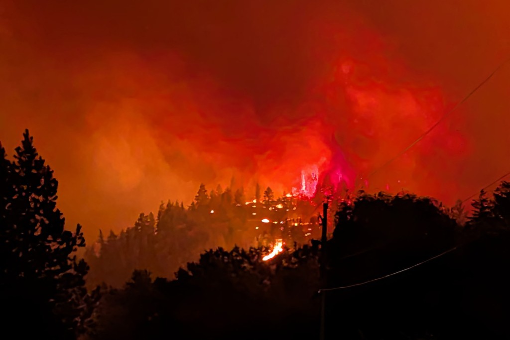 Tthe Bald Range wildfire near Summerland in Canada's western British Columbia province. (AFP)