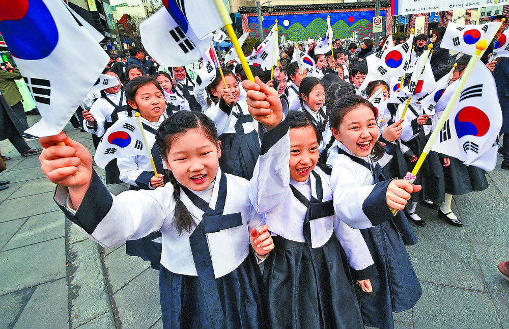 The number of newborns in South Korea between January and November last year rose 3 percent from a year earlier. AFP The number of newborns in South Korea between January and November last year rose 3 percent from a year earlier. AFP