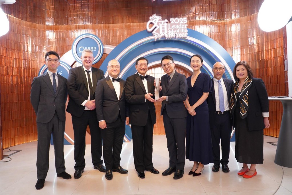 KTSP team representatives, including chief executive Andrew Kam Min-ho, accepted the award.