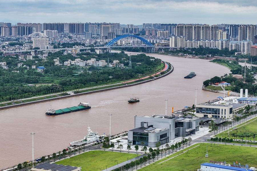 This photo taken on Sept. 4, 2026 shows vessels taking part in a comprehensive navigation drill on the Pinglu Canal in Qinzhou, south China's Guangxi Zhuang Autonomous Region. (Xinhua/Cao Yiming)