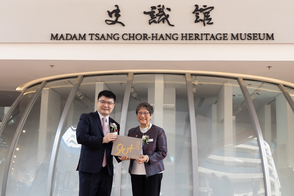 Photo of Mr Francis Li and Dr Chan