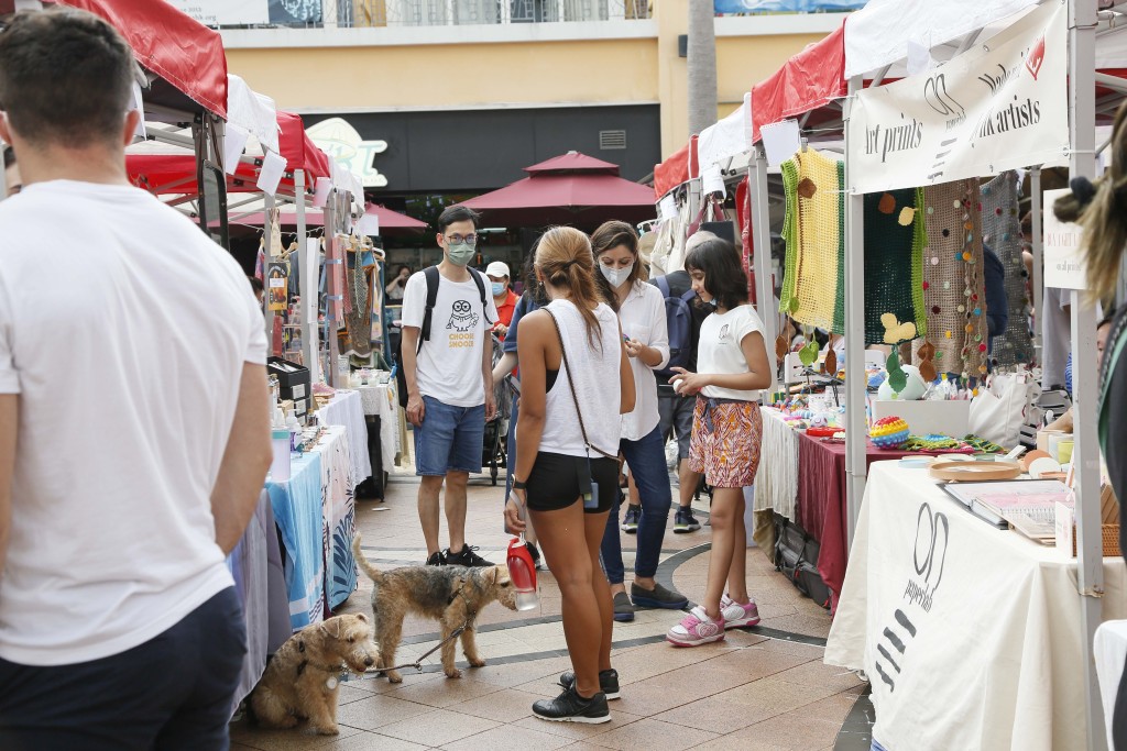The pet market The pet market