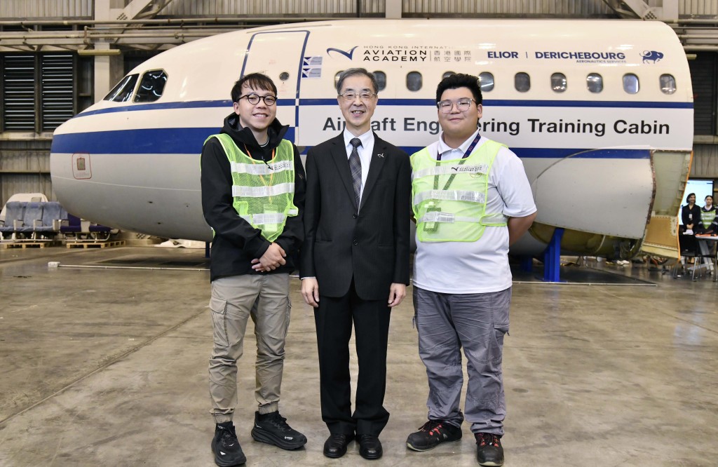 Yeung Wai-chung, Tsang Yuk-poon and He Junwei (from left)