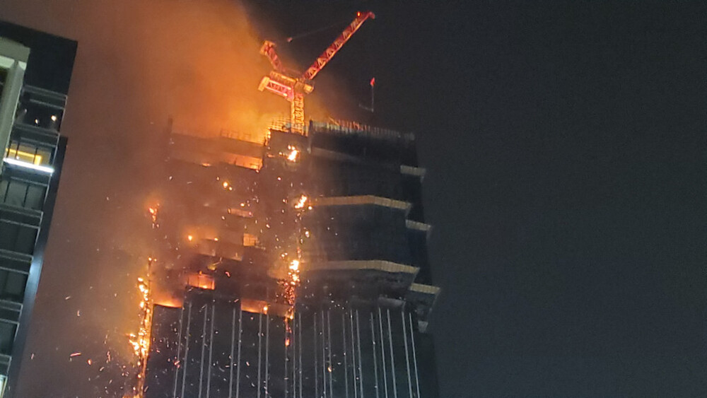 A blaze broke out last night at the 48-story luxury Kimpton Hong Kong hotel under construction in Tsim Sha Tsui.