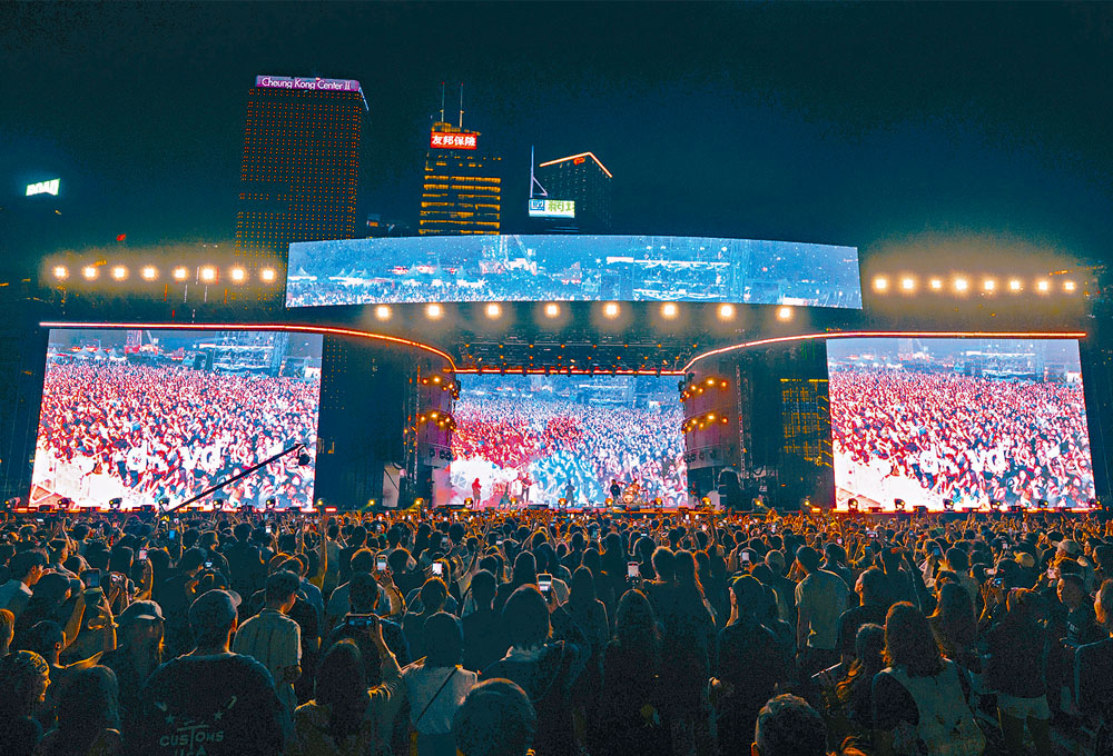 Hypefest Hong Kong 2024, held from 9 to 10 November at the Central Harbourfront Event Space, brings a one-stop experience in cultural and artistic trends combined with food and fun.