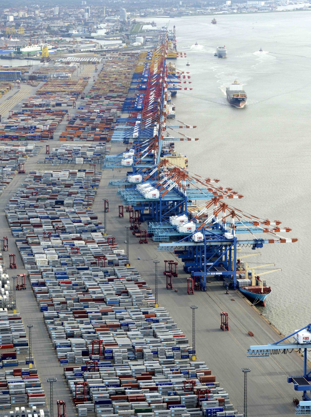 German economy grew by 0.2pc in first quarter, skirting recession
