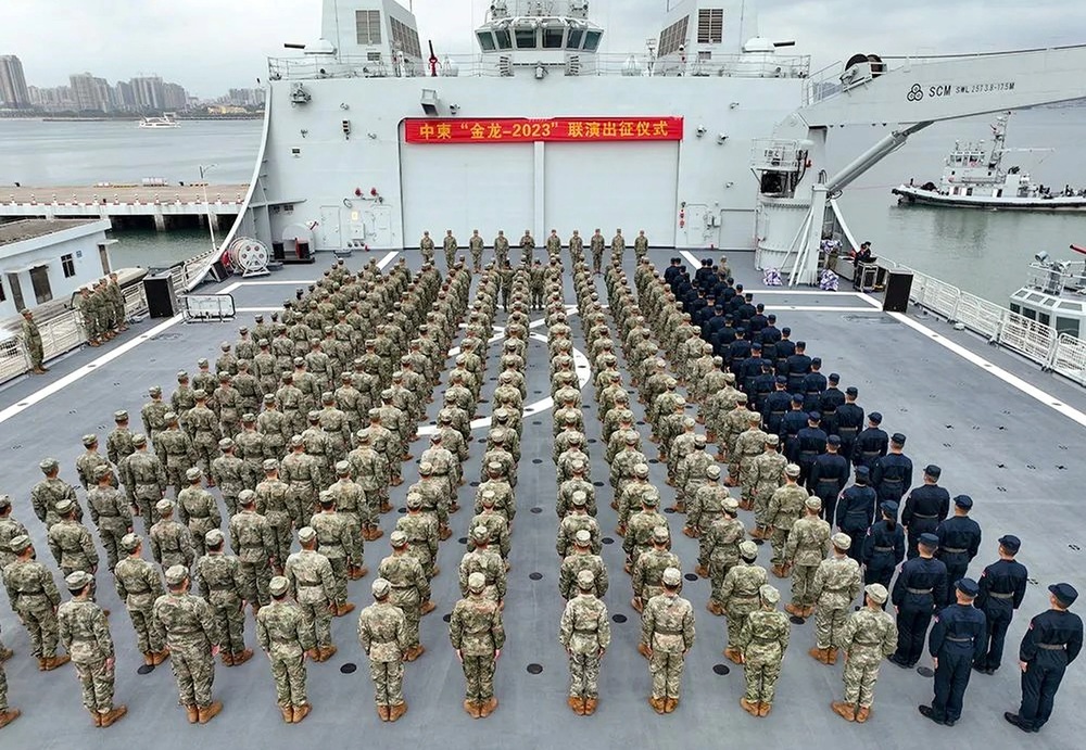More than 200 officers and soldiers from the Army, Navy and joint logistics support units of the Chinese southern theater arrived at Sihanoukville, Cambodia, last week for the 'Gold Dragon-2023' joint exercise with the Royal Cambodian Navy, part of the Royal Cambodian Armed Forces. (Photo: handout) More than 200 officers and soldiers from the Army, Navy and joint logistics support units of the Chinese southern theater arrived at Sihanoukville, Cambodia, last week for the 'Gold Dragon-2023' joint exercise with the Royal Cambodian Navy, part of the Royal Cambodian Armed Forces. (Photo: handout)
