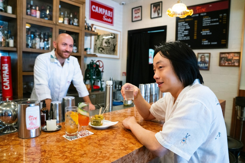 (HKTB) Jimmy savors some of the best cocktails in Asia in Hong Kong.