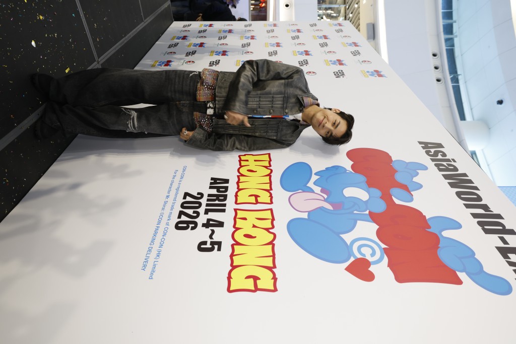 Renowned Hong Kong singer AK@MIRROR dials up the excitement at the CON-CON® HONG KONG 2026 Press Conference, plus fan interactions.