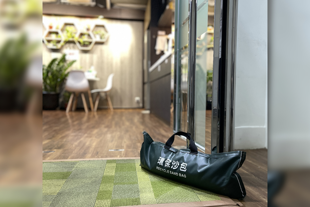 Baguio upcycles glass containers into sand bags to actualize circular economy