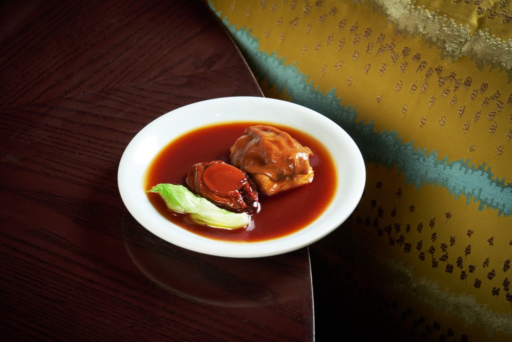 Braised South Africa Premium Dried Abalone and Boneless Goose Web presented by Chinesology.