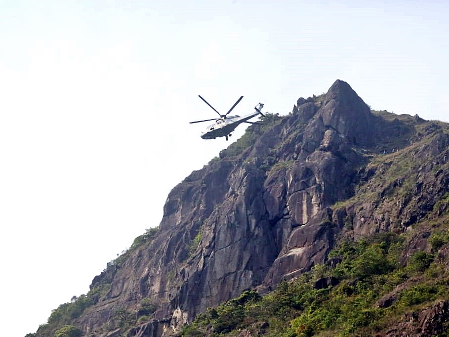 A helicopter sent by the Government Flying Service. A helicopter sent by the Government Flying Service.
