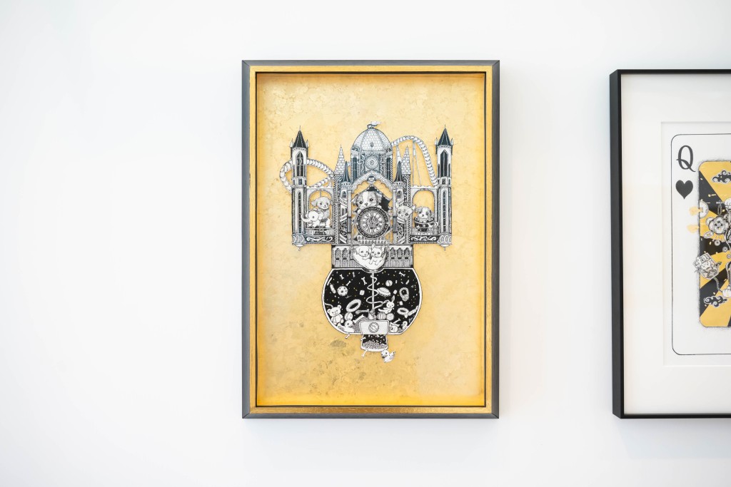 Aka continues her signature style of intricate pen-and-ink drawings in black, white and gold, using delicate lines and luminous contrasts to construct a series of visually poetic and narrative-rich scenes.