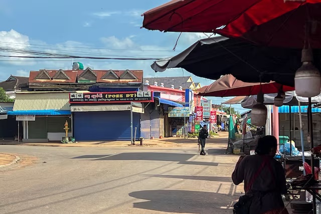 A view shows an empty street of Samraong, the capital of Oddar Meanchey province, about 20 km (12 miles) from the border, from where people evacuated during ceasefire talks in Malaysia, as the deadly border conflict between Thailand and Cambodia extended to a fifth day, Cambodia, July 28, 2025. REUTERS/Chantha Lach