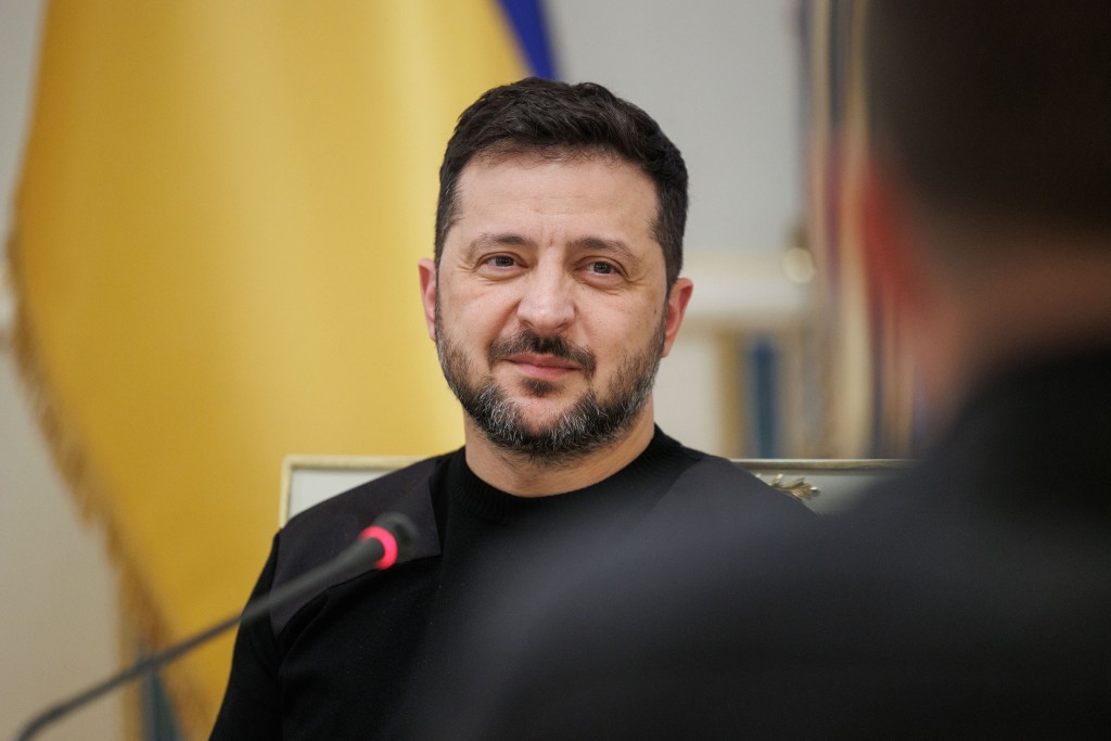 This handout photograph taken by the Ukrainian Presidential Press Service on October 27, 2026 shows Ukraine's President Volodymyr Zelensky attending a meeting with journalists in Kyiv, amid the Russian invasion of Ukraine. (Photo by Handout / UKRAINIAN PRESIDENTIAL PRESS SERVICE / AFP)