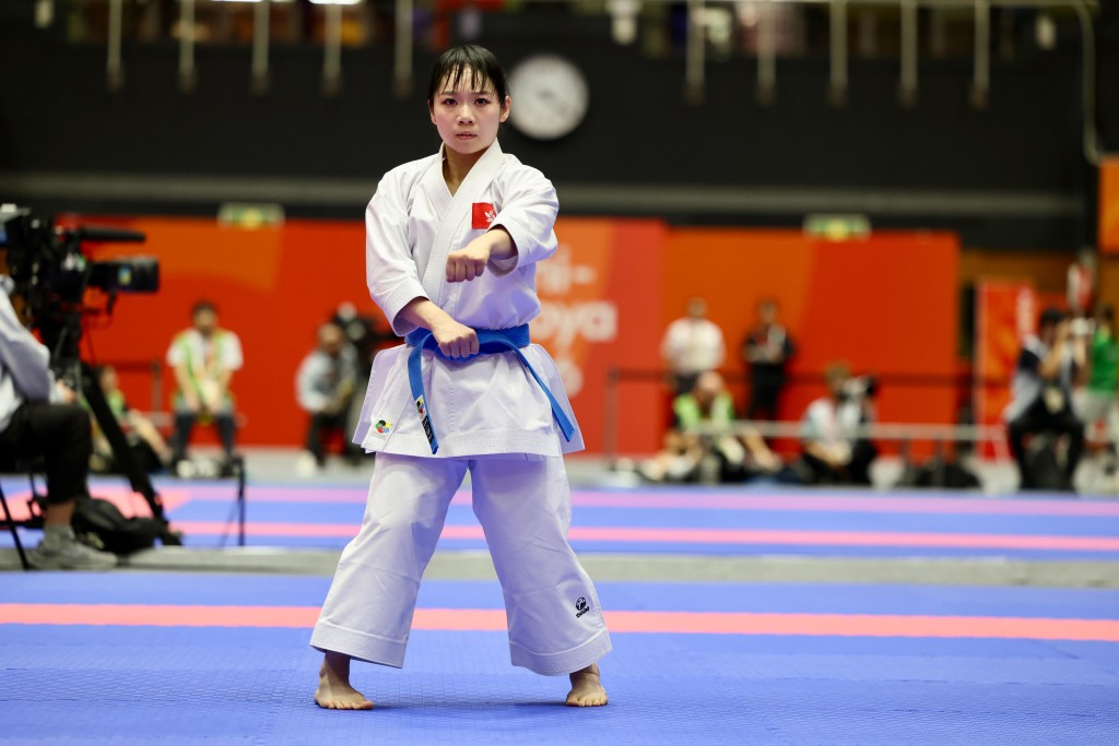Hong Kong karate queen Grace Lau Mo-sheung won silver in the women’s individual kata at the Nagoya Asian Games.