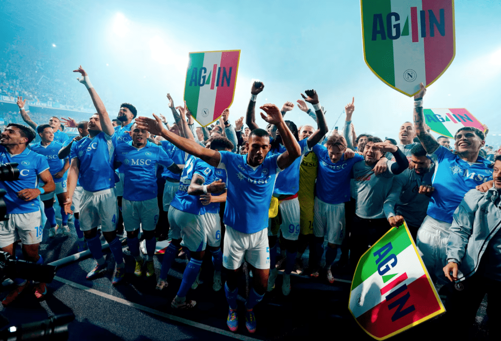 Napoli players celebrate after winning Serie A. (REUTERS/Matteo Ciambelli)