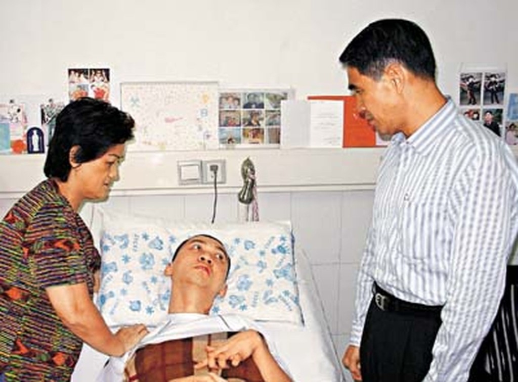 In 2007, then commissioner Tang King-shing visited him in Guangzhou
