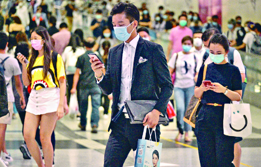 More than nine out of 10 affluent Hongkongers contribute money to their parents. SING TAO More than nine out of 10 affluent Hongkongers contribute money to their parents. SING TAO