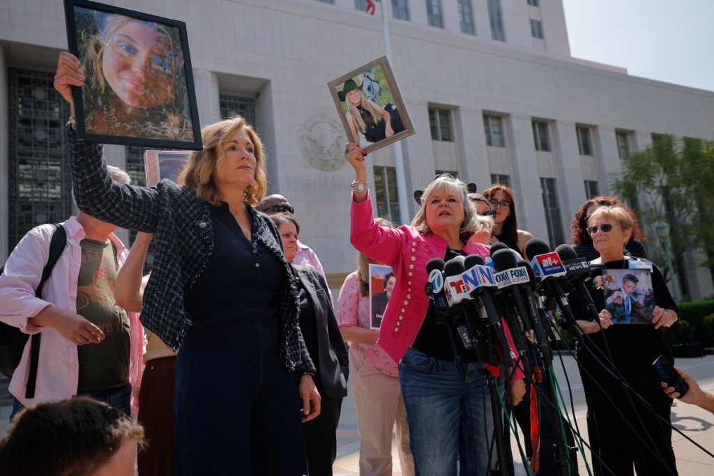 Lori Schott, mother of Annalee, speaks to the media accompanied by Julianna Arnold, who founded the nonprofit Parents RISE after her daughter Coco died at the age of 17 in 2022, outside the court. Reuters