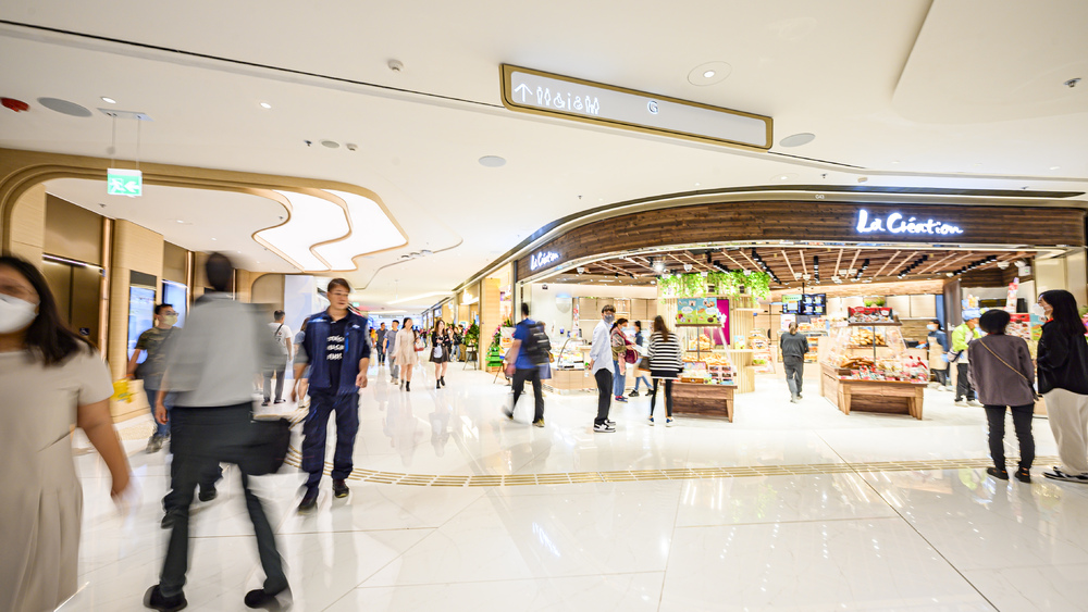 The first batch of shops opened on Ground Floor featuring a variety of dining options, household supplies and everyday services. (MTR)