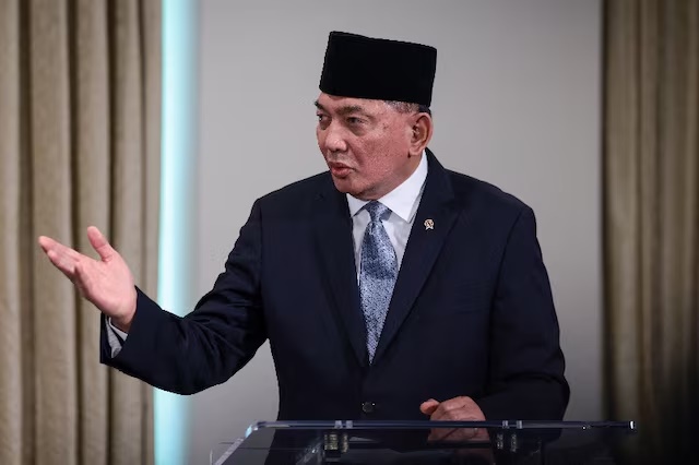 Indonesian Defense Minister Sjafrie Sjamsoeddin delivers remarks at the Pentagon, in Washington, D.C., U.S., April 13, 2026. REUTERS/Evelyn Hockstein