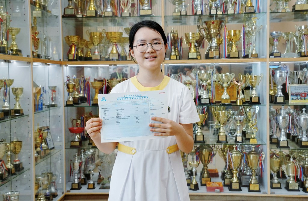 Wang Yuen-ting, a top scorer from Hong Kong Taoist Association Tang Hin Memorial Secondary School