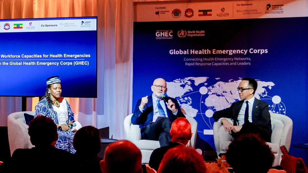 Dr Christopher Elias, President, Global Development at the Bill & Melinda Gates Foundation (centre), and Dr Gabriel Leung (right) speak at a side event co-sponsored by the foundation and the IoP. Dr Christopher Elias, President, Global Development at the Bill & Melinda Gates Foundation (centre), and Dr Gabriel Leung (right) speak at a side event co-sponsored by the foundation and the IoP.