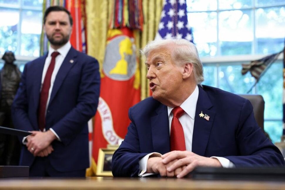 U.S. President Donald Trump speaks at the White House in Washington, D.C., U.S., September 25, 2025. REUTERS/Kevin Lamarque