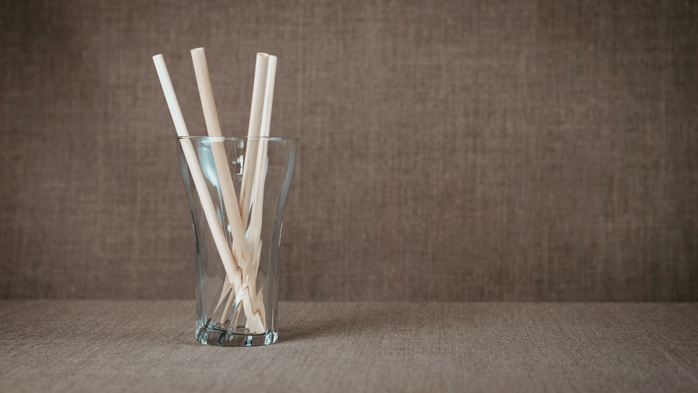 Some suppliers offer tableware that use water-based coatings which are safe for direct food contact, are resistant to water, and do not pose a risk to human health. Sing Tao Some suppliers offer tableware that use water-based coatings which are safe for direct food contact, are resistant to water, and do not pose a risk to human health. Sing Tao