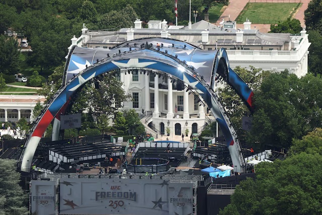 Construction continues on a temporary arena that will host the UFC Freedom 250 fight card at the White House in Washington, D.C., U.S., June 9, 2026. REUTERS/Kevin Lamarque