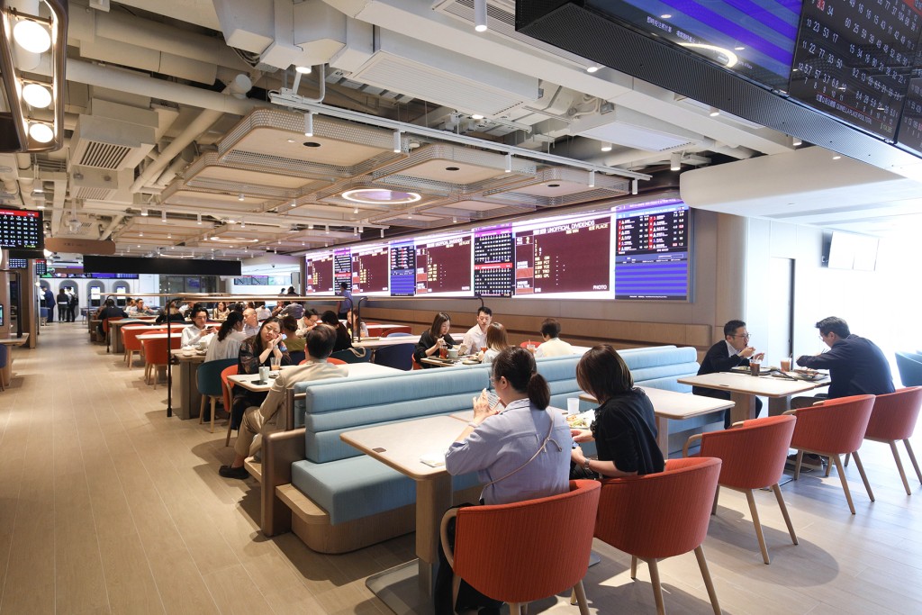 To fully meet customer needs, Champion Circle offers nine seating combinations, accommodating a total of 800 guests.