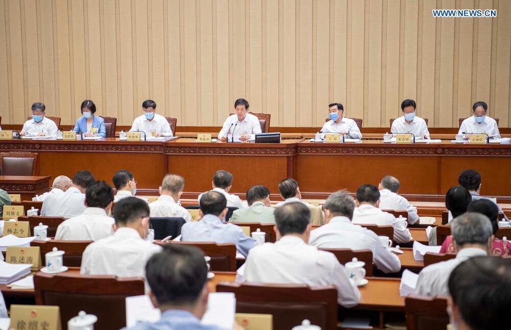 Li Zhanshu, chairman of the National People's Congress Standing Committee, presides over the first plenary meeting of the 29th session of the 13th NPC Standing Committee in Beijing. Li Zhanshu, chairman of the National People's Congress Standing Committee, presides over the first plenary meeting of the 29th session of the 13th NPC Standing Committee in Beijing.