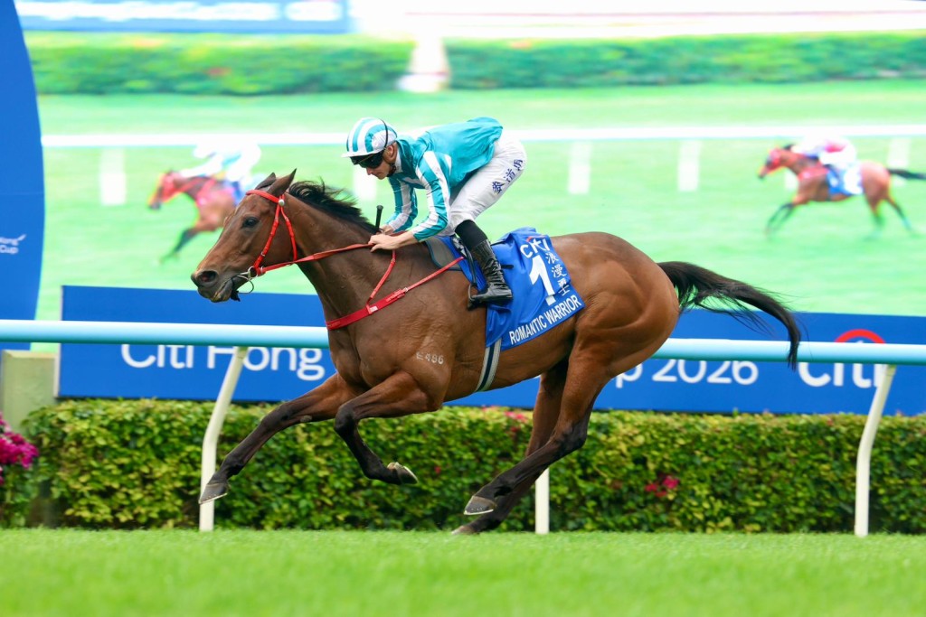 Romantic Warrior, with James McDonald on board, wins the G1 Citi Gold Cup over 2,000 meters by 4 lengths.