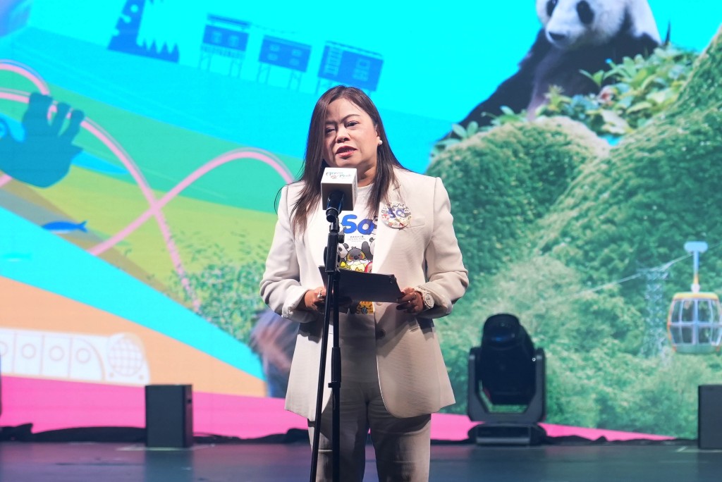 Secretary for Culture, Sports and Tourism Rosanna Law Shuk-pui said Ocean Park was more than a tourist attraction and had been a childhood companion for generations of Hongkongers. 