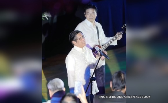 Philippine and Singapore leaders  Ferdinand Marcos Jr and Lawrence Wong performing Wonderful Tonight.