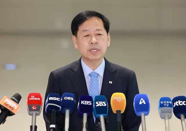 South Korean Finance Minister Koo Yun-cheol speaks ahead of his departure to Washington to meet U.S. Treasury Secretary Scott Bessent, at the Incheon International Airport in Incheon, South Korea, July 29, 2025. Yonhap via REUTERS 