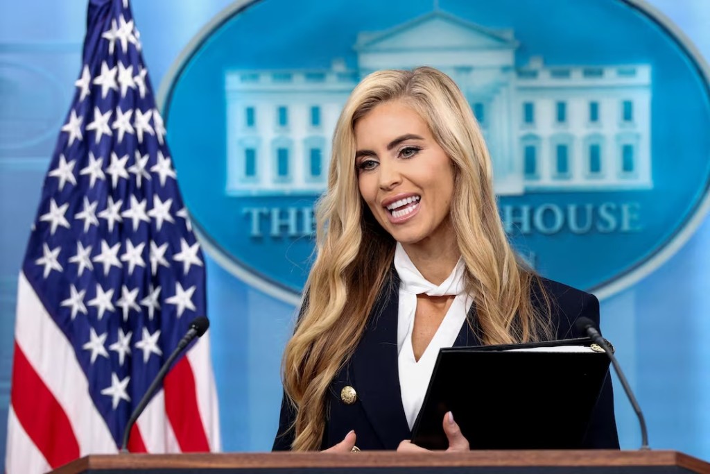  New White House Press Secretary Katie Zacharia holds her first press briefing at the White House in Washington, DC, US, October 13, 2026. REUTERS/Kevin Lamarque/File Photo