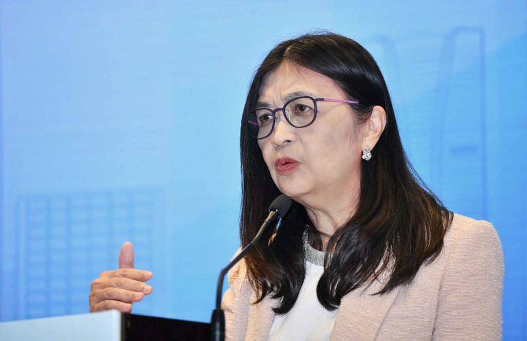 Julia Leung. Singtao